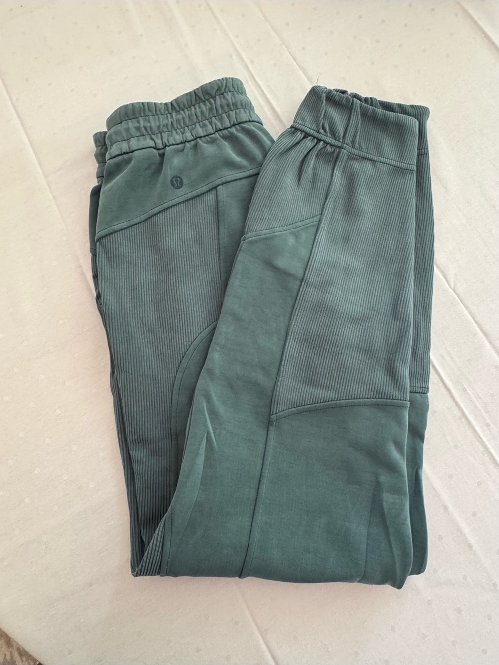 lululemon athletica Brushed Softstreme Jogger Green Jasper 4 - Picture 4 of 6